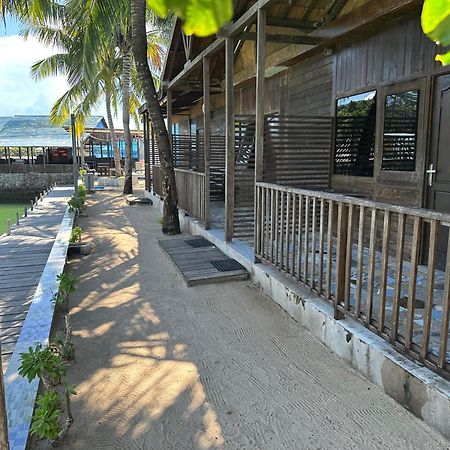 Hotel Mooi Park Sorong Zewnętrze zdjęcie