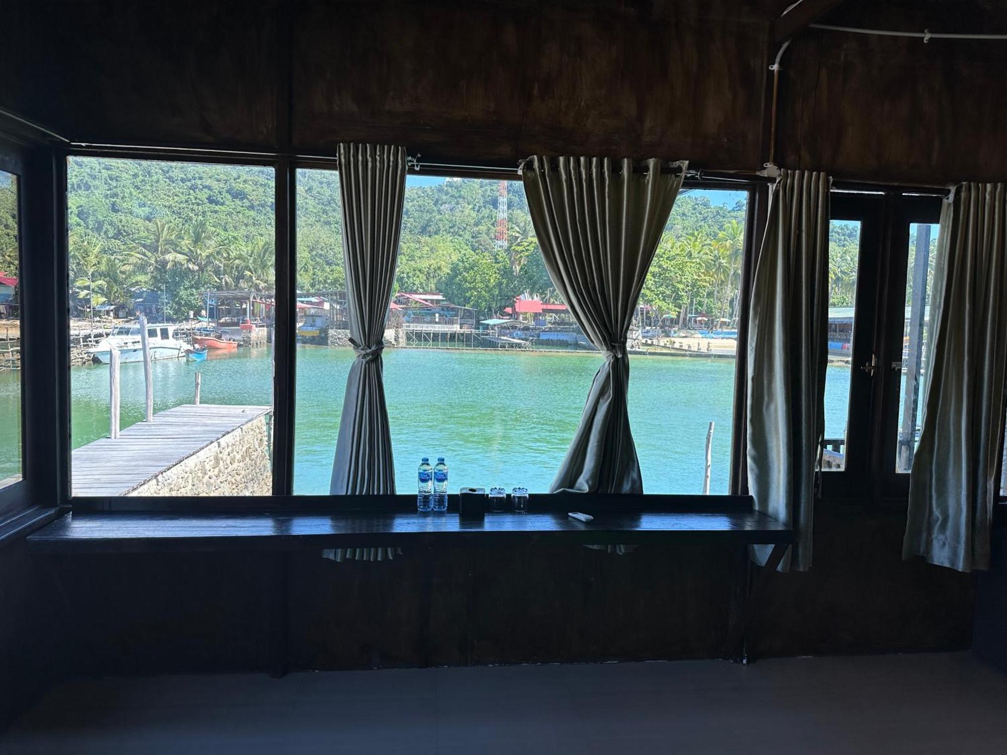 Hotel Mooi Park Sorong Zewnętrze zdjęcie