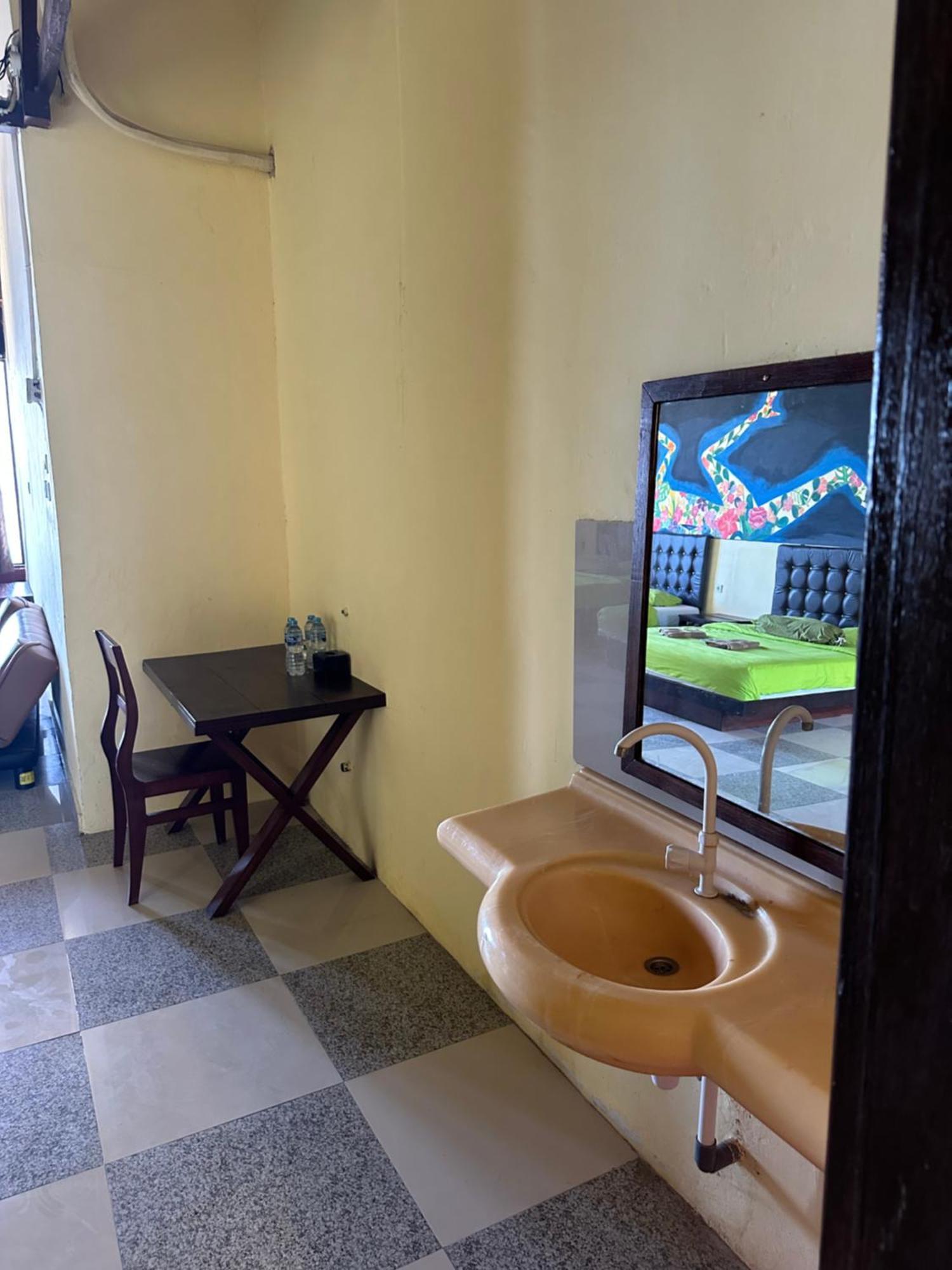 Hotel Mooi Park Sorong Zewnętrze zdjęcie