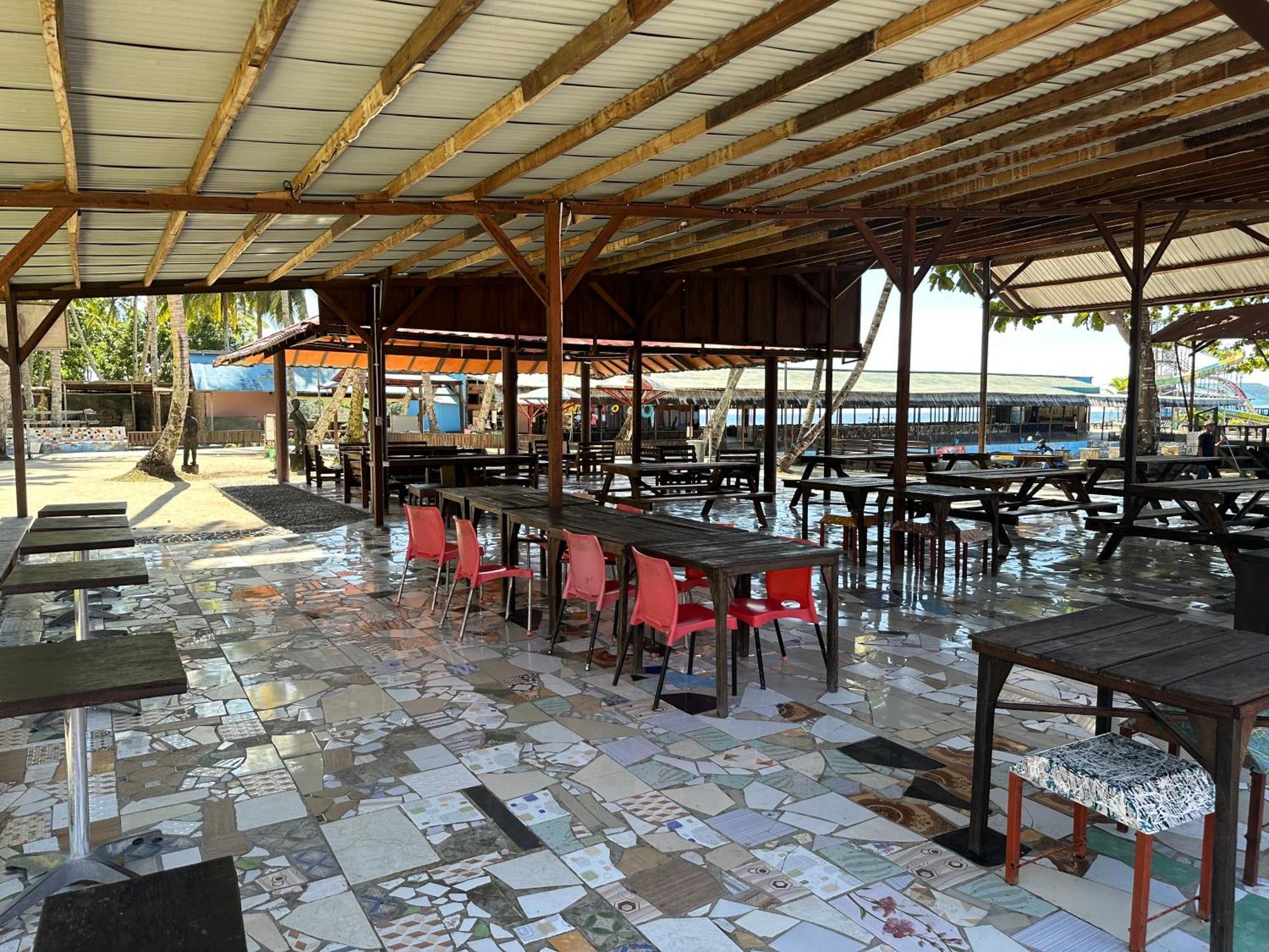 Hotel Mooi Park Sorong Zewnętrze zdjęcie